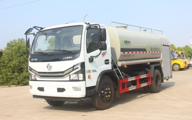 元年牌9方东风D7消防洒水车