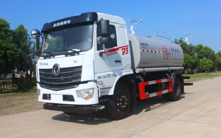 元年牌12方东风D3洒水车