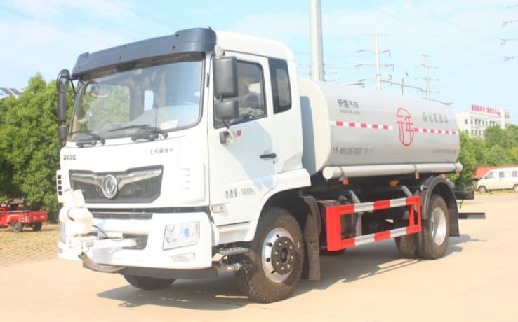 元年牌12方东风F9洒水车