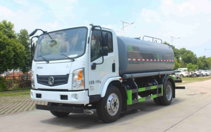 元年牌10方东风T1洒水车